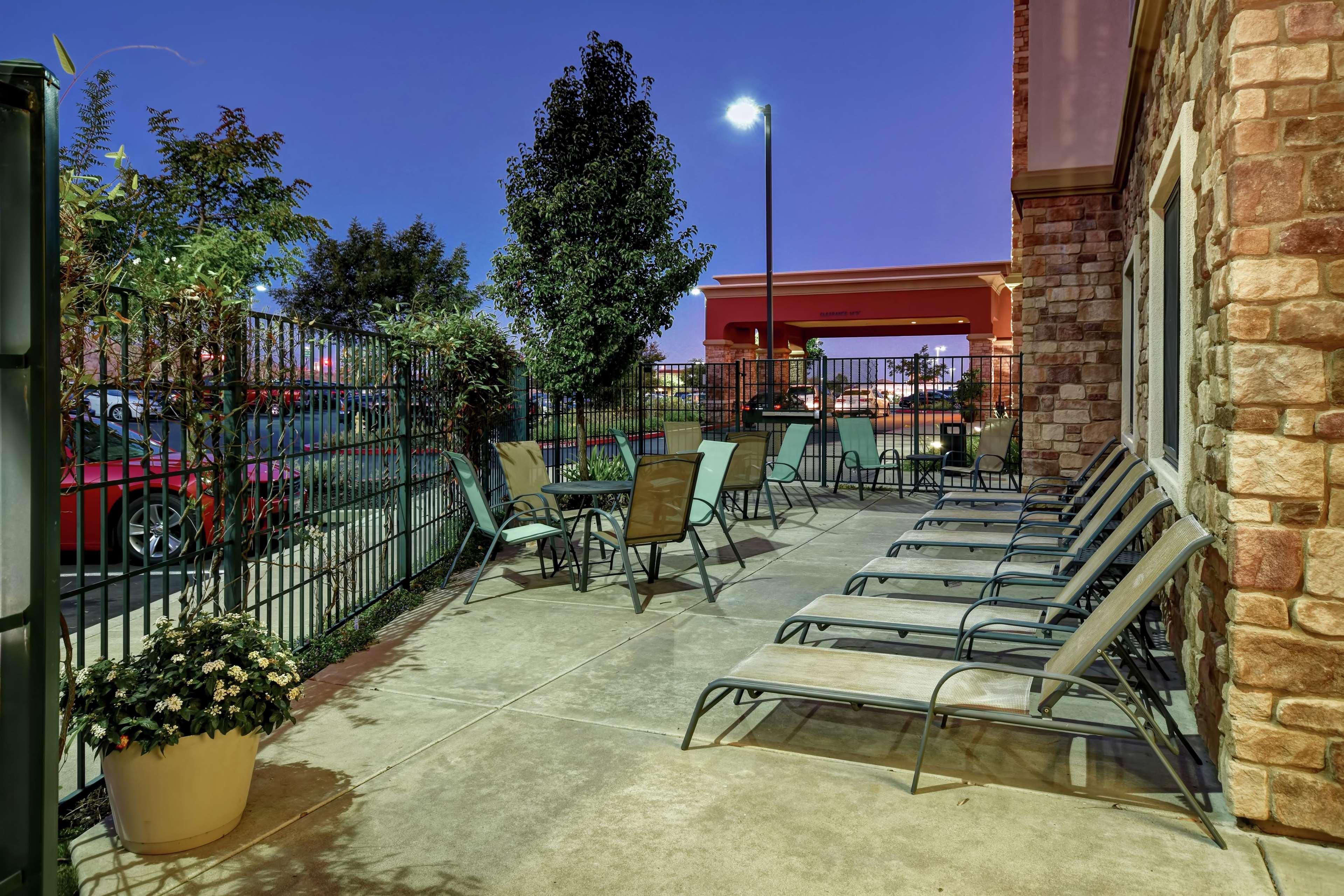 Hampton Inn & Suites Folsom Eksteriør bilde