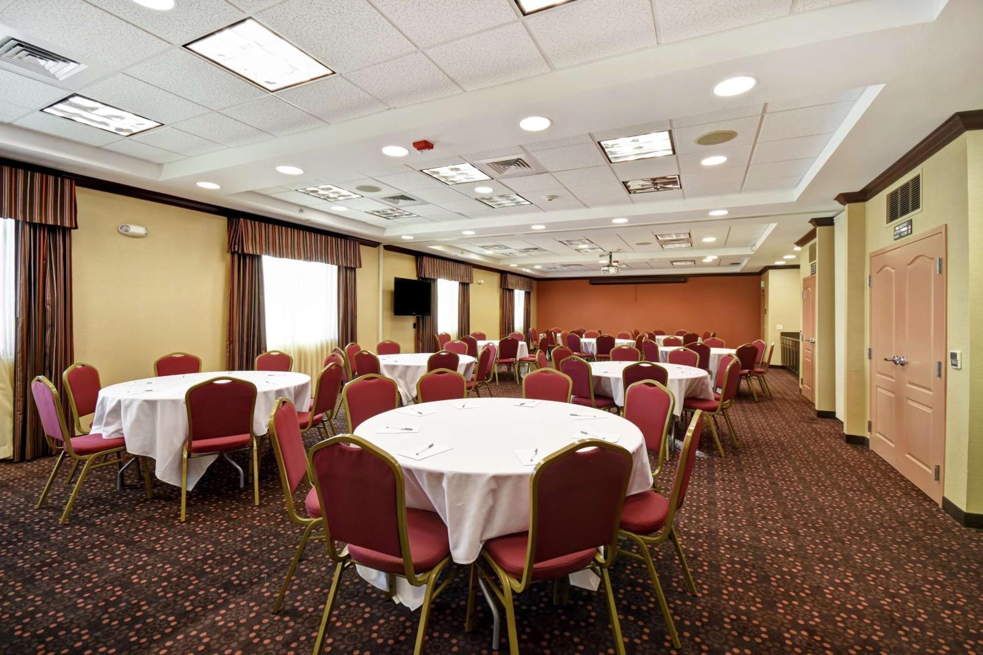 Hampton Inn & Suites Folsom Eksteriør bilde